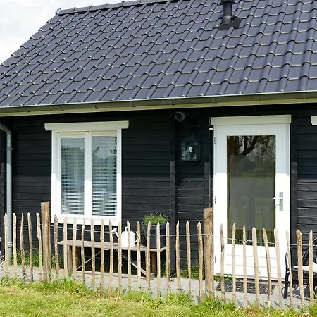 Apartment Gastenverblijf De Rozenkamp
